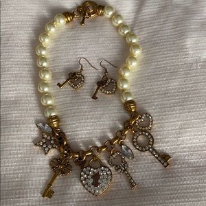 Vintage pearl gold necklace & earrings